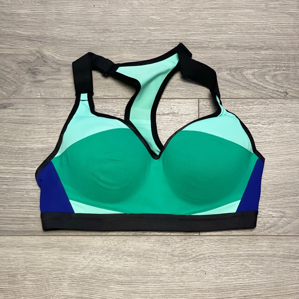 Victoria’s Secret VSP Incredible Sports Bra - Picture 1 of 3